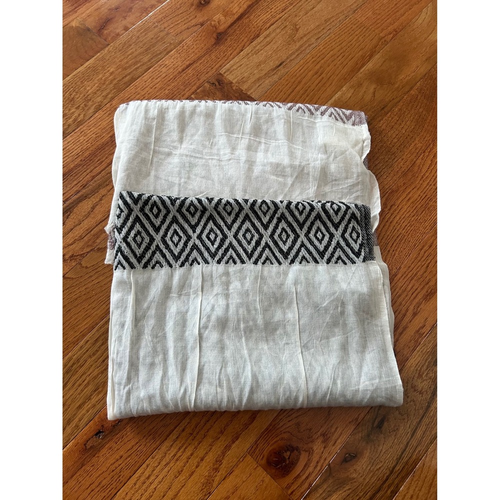 Nalini Scarf Geometric Diamond Pattern White Black Purple Cotton Blend Wrap Cape